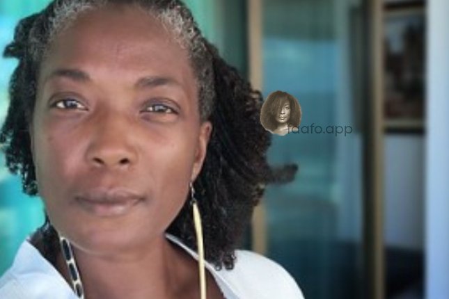 sisi in brasil --- portrait at home in salvador bahia